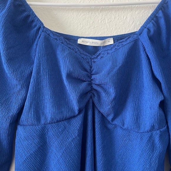 NWT Altar'd State Top Medium Blue Adley Cinched Ruched Babydoll Blouse Medium - Picture 2 of 6